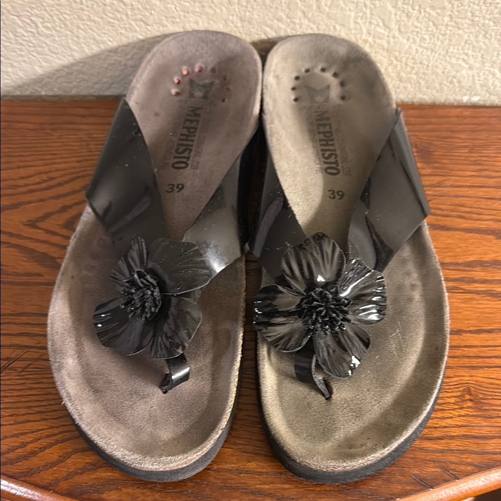 Mephisto Women's Black Sandals with Floral Accent 39